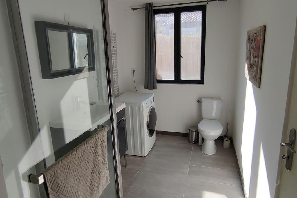 Charmant Studio Independant Dans La Colline Eyguieres Екстер'єр фото